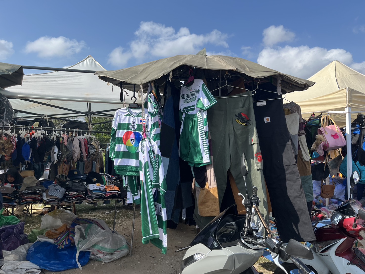 ตลาดนัดมะพร้าว