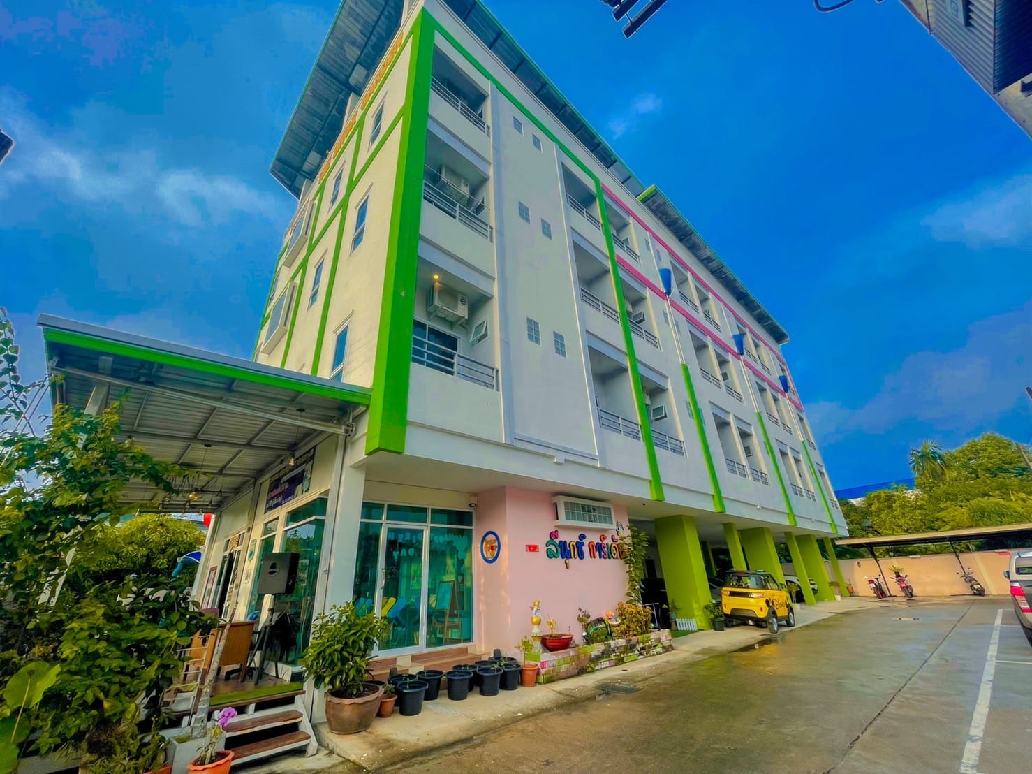 The Linux Garden Hotel