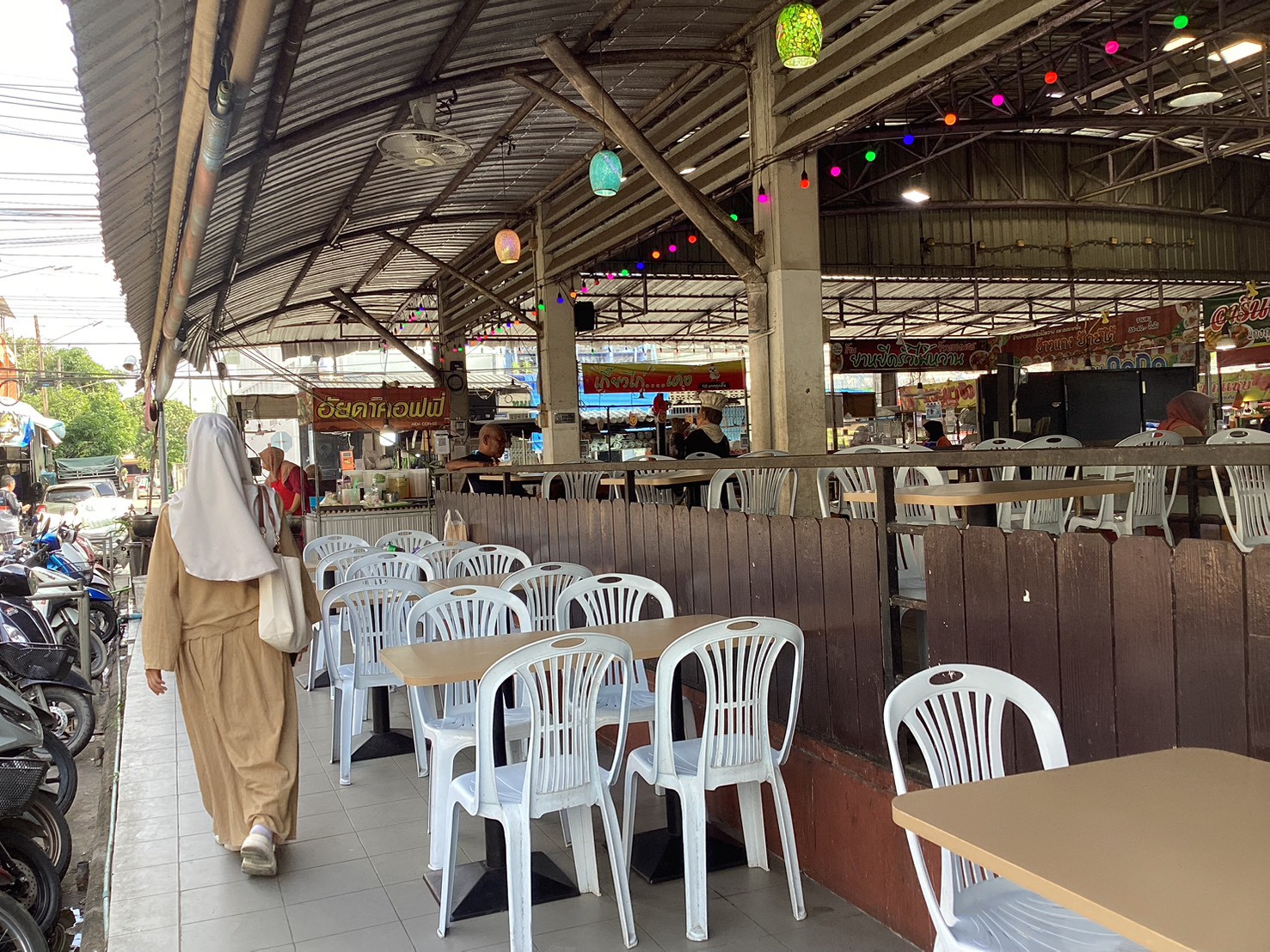 ตลาดประชาชื่น