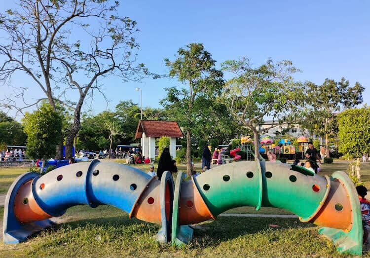 Padang Maew Jaroo
