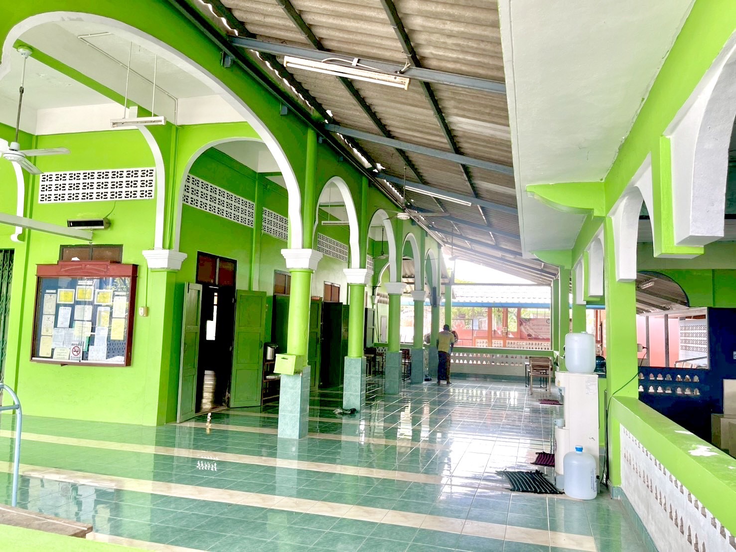 Masjid Riyadul Jannah (นัดโต๊ะโมง)