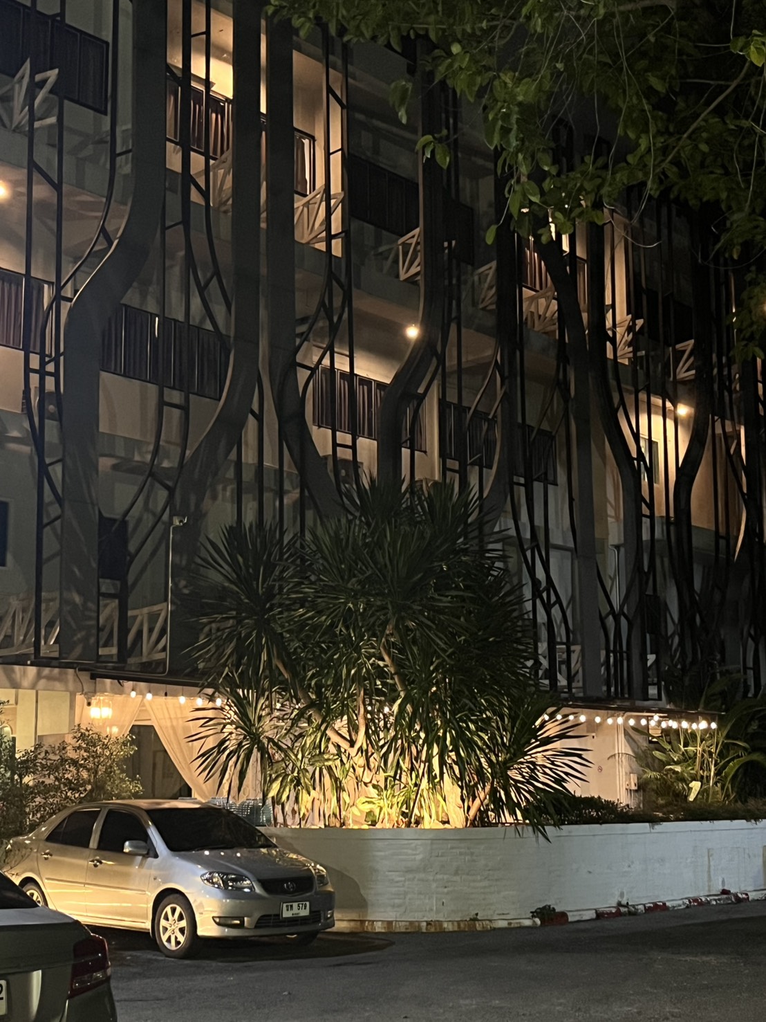 โรงแรมอินวายอาร์ยู (Inn yru)